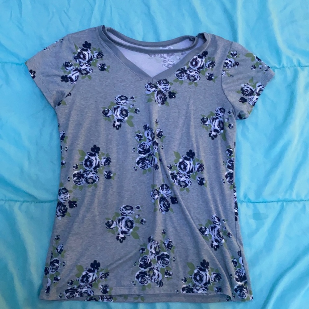 Large women's tee shirt